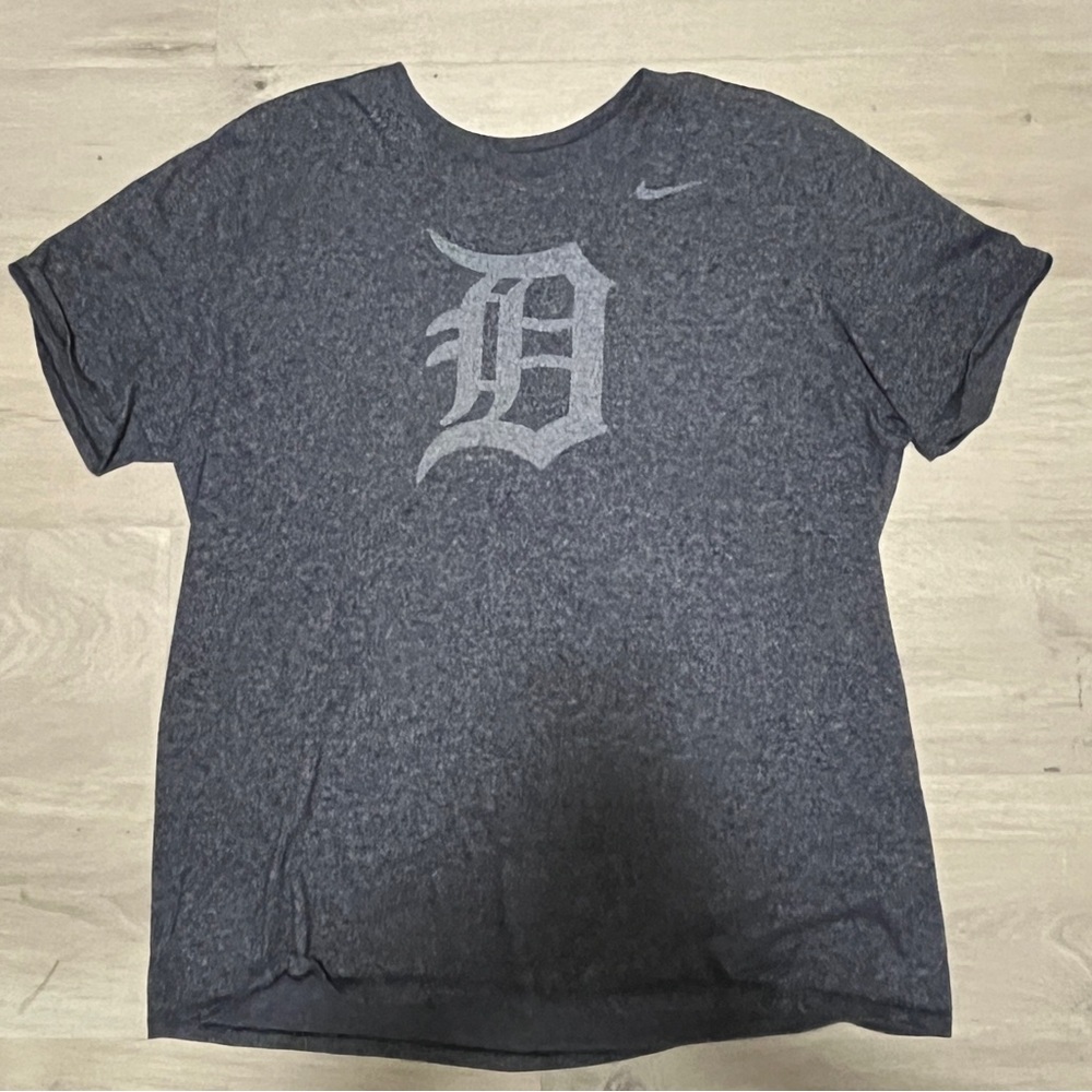 Nike Detroit Tiger XXL t-shirt.